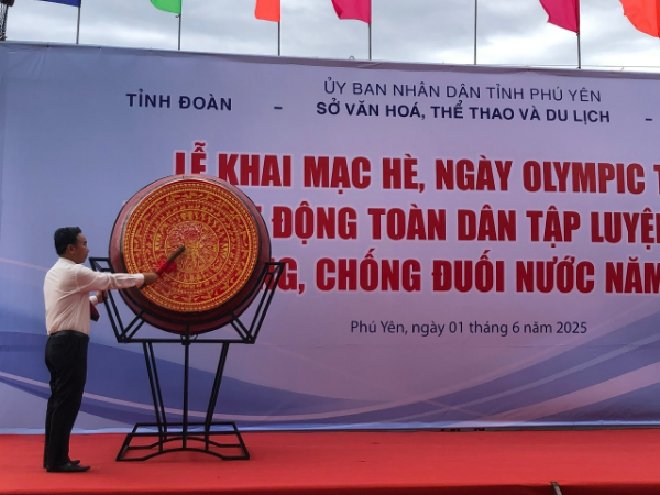 Hình ảnh cho bài viết Khai mạc hè, Ngày Olympic trẻ em  và Phát động toàn dân tập luyện môn bơi phòng, chống đuối nước